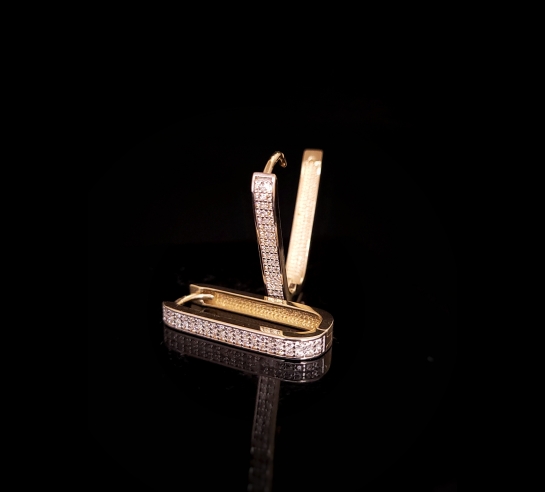 Zlaté náušnice Mikela