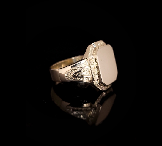 Zlatý pánsky prsteň Gora