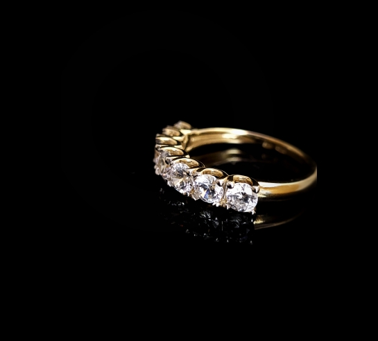 Zlatý prsteň Diana