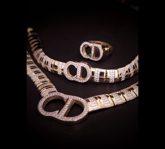 Zlatý náhrdelník Christian