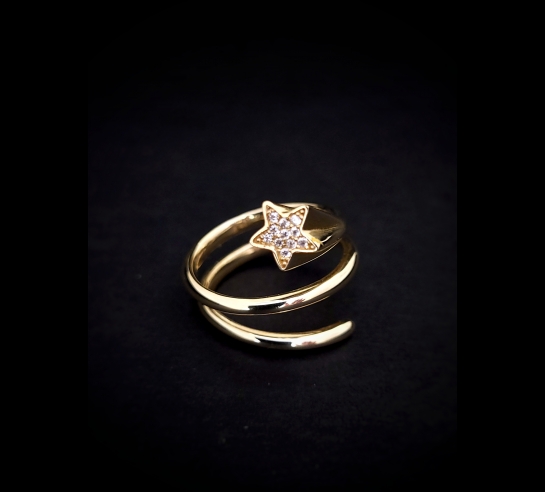 Zlatý prsteň Star