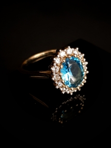 Zlatý briliantový prsteň Topaz 2