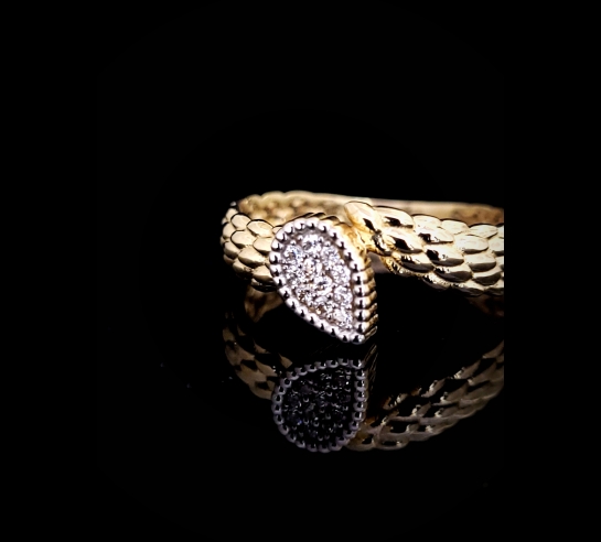 Zlatý prsteň Cavalli