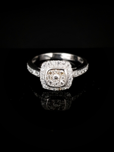 Zlatý prsteň zásnubný z...