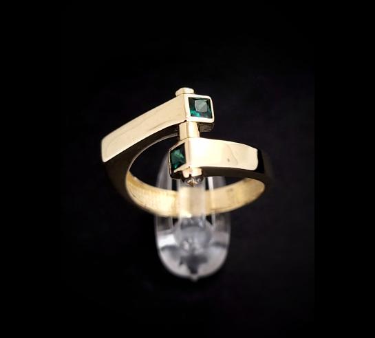 Zlatý prsteň Caval