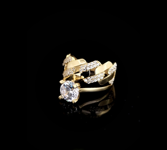 Zlatý zásnubný prsteň Glamir