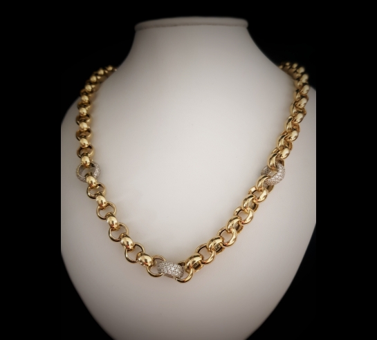 Elegantný náhrdelník