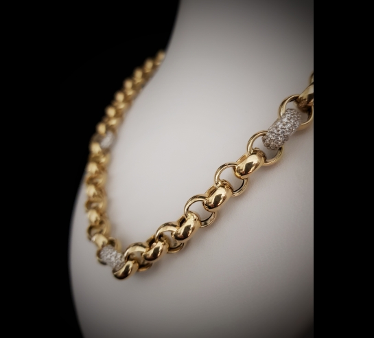 Elegantný náhrdelník