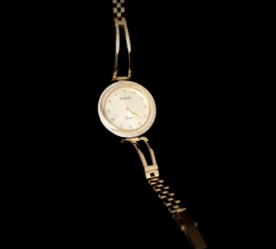 Zlaté hodinky Geneve II