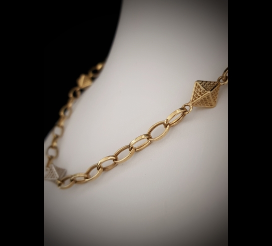 Štýlová retiazka v modernom dizajne