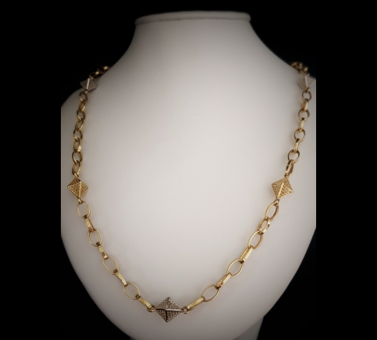 Štýlová retiazka v modernom dizajne