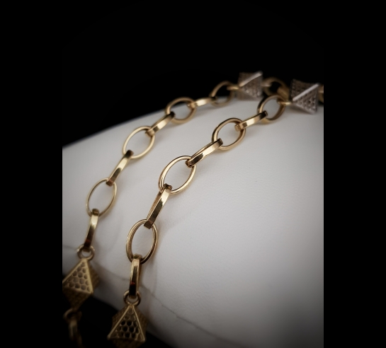 Štýlová retiazka v modernom dizajne