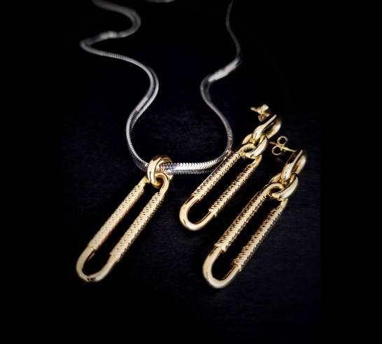 Zlatý prívesok Rain