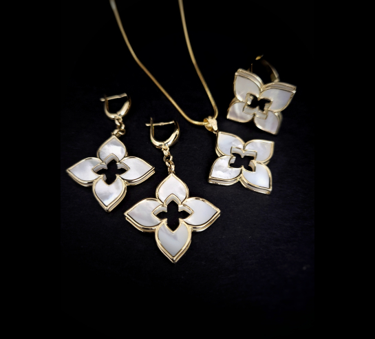 Zlatý prívesok Abelait III