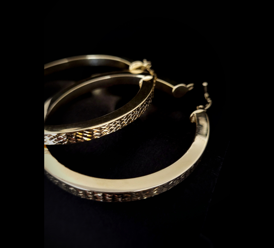 Zlaté náušnice Adamit