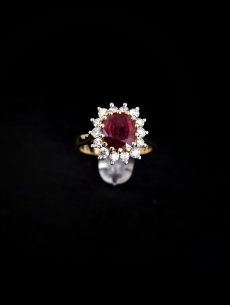 Zlatý prsteň briliantový s...