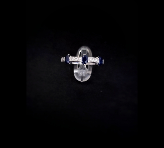 Zlatý prsteň briliantový so Zafírom...