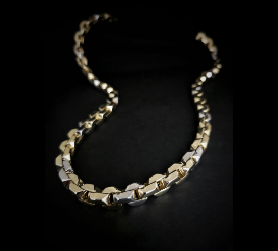 Zlatá retiazka Claire