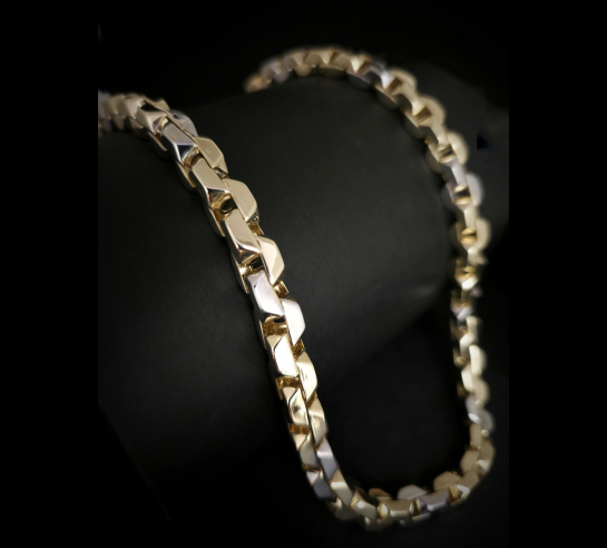 Zlatá retiazka Claire