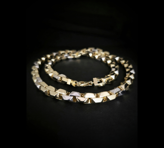 Zlatá retiazka Claire