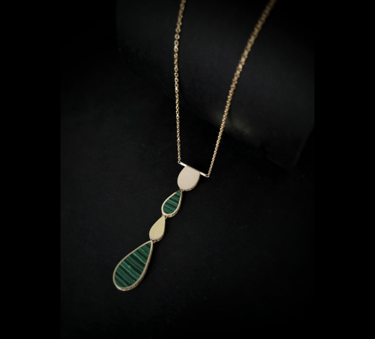 Zlatá retiazka Esme