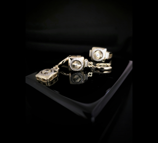 Zlaté náušnice Hadlo