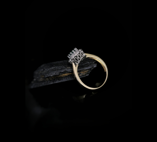 Zlatý briliantový prsteň so Smaragdom...