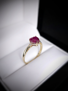 Zlatý briliantový prsteň s...