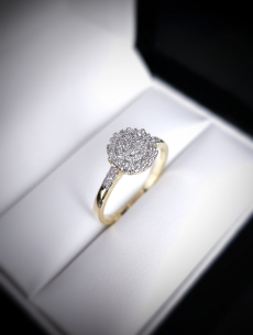 Zlatý briliantový prsteň Flo