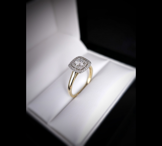 Zlatý L. briliantový prsteň Jimmi