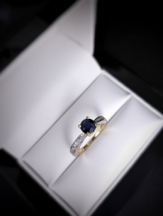 Zlatý briliantový prsteň so... 2