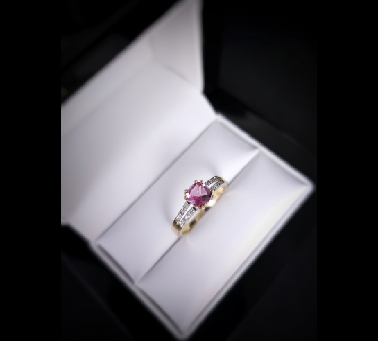 Zlatý briliantový prsteň Rose