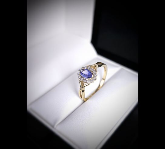 Zlatý briliantový prsteň s Tanzanitom