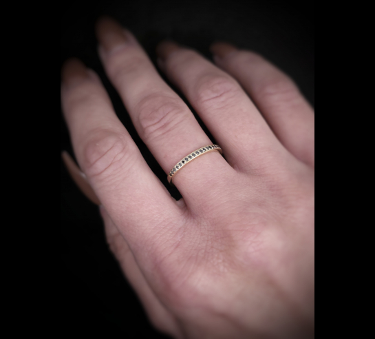 Zlatý briliantový prsteň