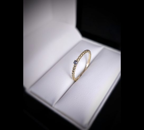 Zlatý prsteň s čiernym briliantom Dorria