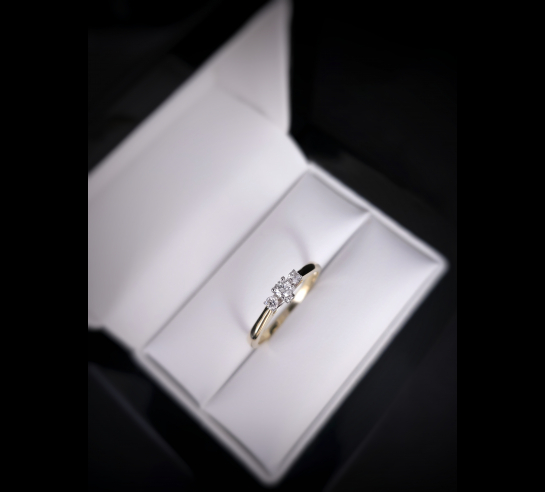 Zlatý briliantový prsteň Dion