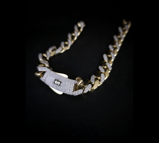 Zlatá retiazka Larah