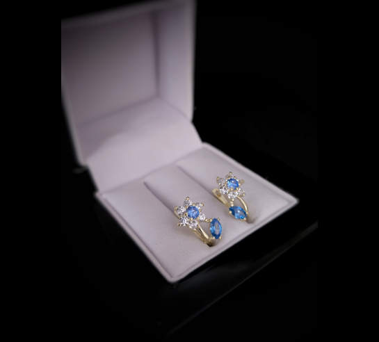 Zlaté náušnice Paiss