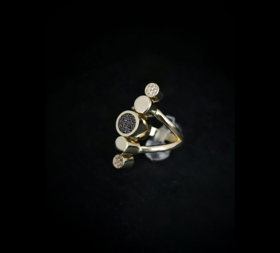 Zlatý prsteň Adriell