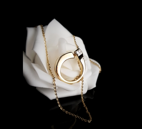 Zlatá celebrit retiazk Asha